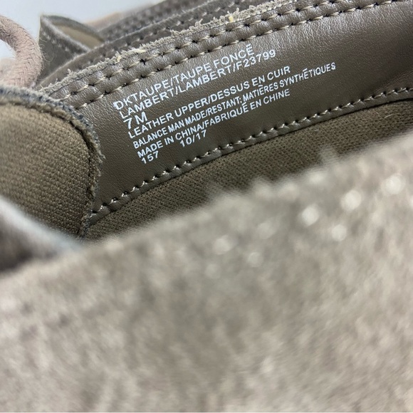 White Mountain Lambert Wedge Ankle Booties in Taupe/Grey Suede Women’s Size 7M - Picture 2 of 8